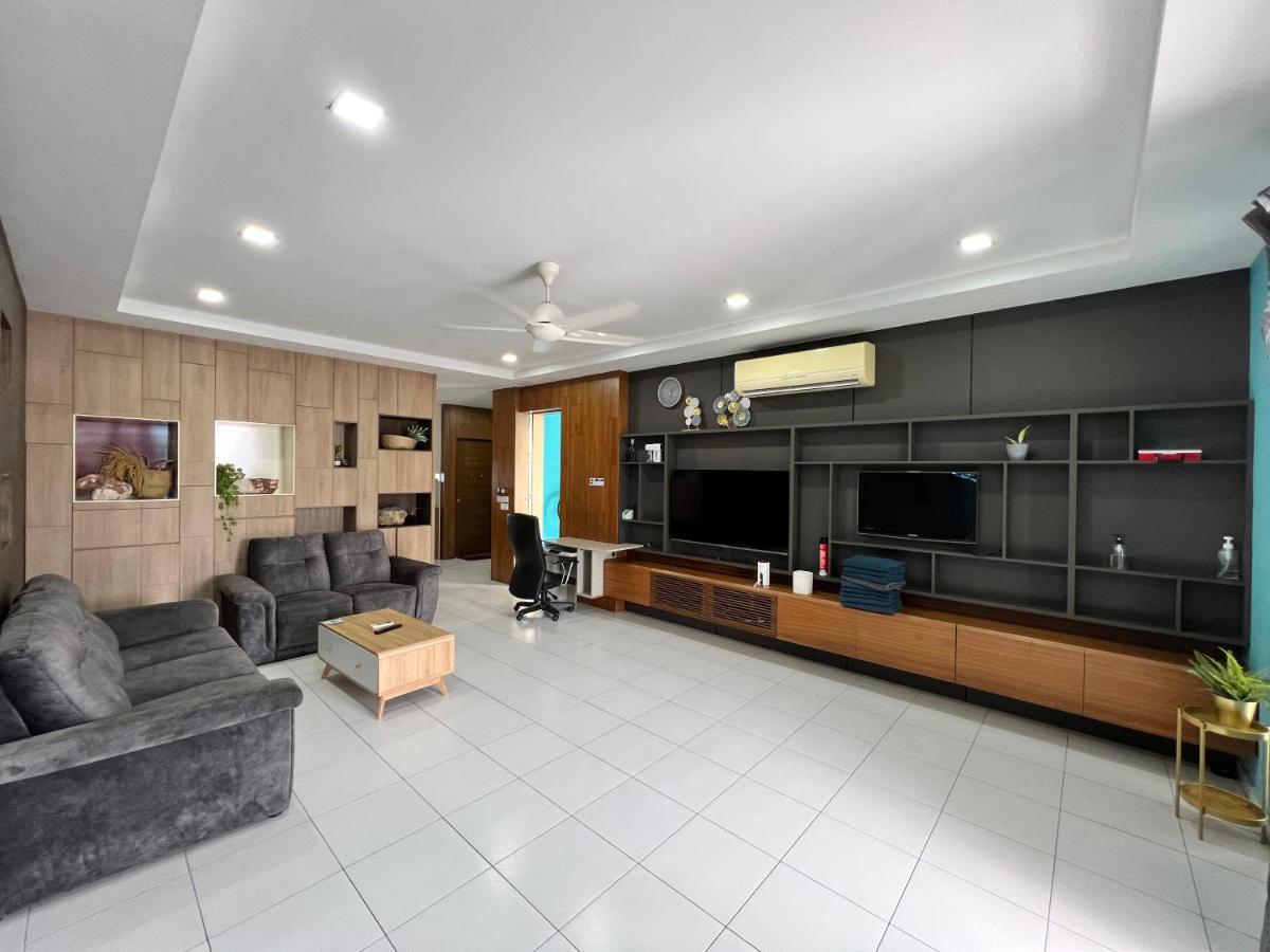 Villa D Niice Garden View With Private Pool Bukit Indah, Johor Bahru Exterior foto